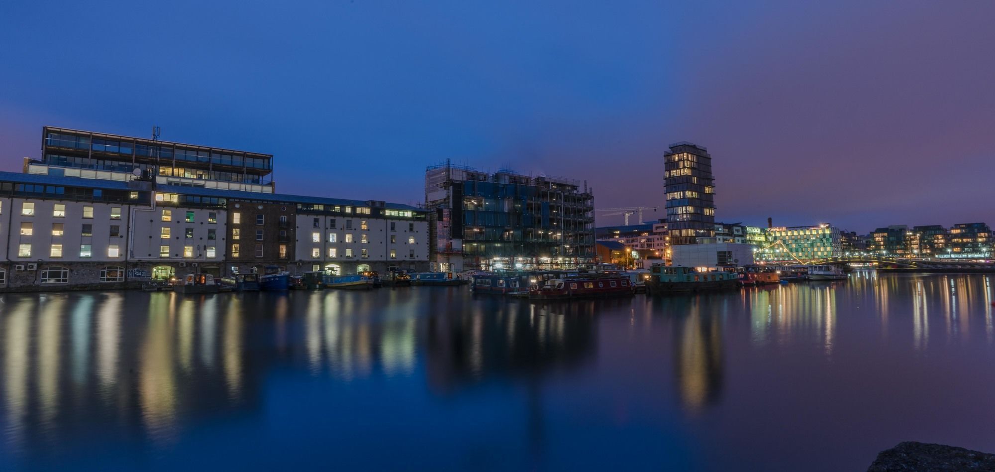 The Grand Canal Dock Apartment Дублин Экстерьер фото